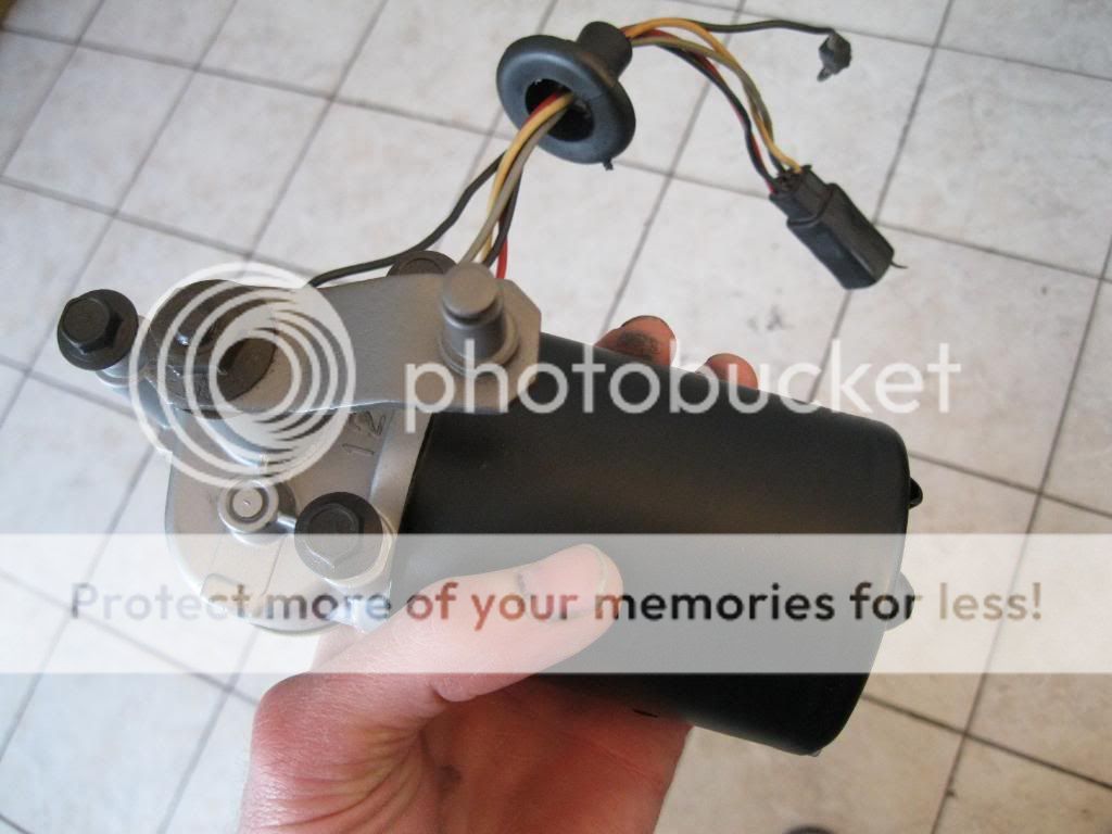 Ford Mustang V6 and Mustang GT 19942014 Windshield Wiper Problems